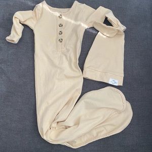 Baby Organic Knotted Gown + Top Knot Hat